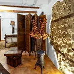 Manor House Est. 1890 * Kastoria