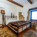 Manor House Est. 1890 Kastoria