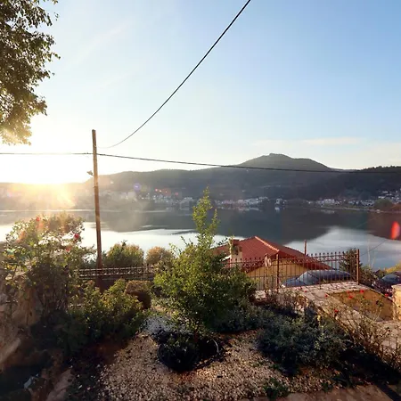 Manor House Est. 1890