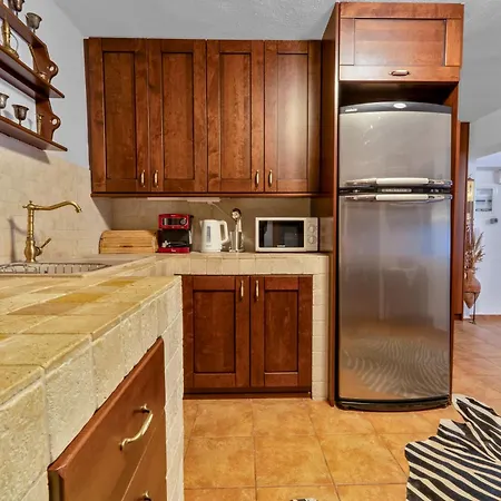 Manor House Est. 1890 كاستوريا