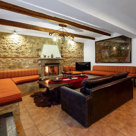 Manor House Est. 1890 شقة